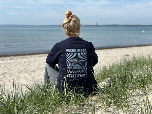Sweater unisex "Mehr Meer statt Stadt" (navy)